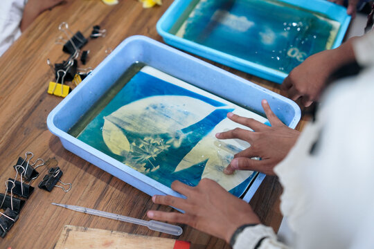 cyanotype printing process with chemical liquid