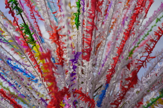 Bunga Manggar (Traditional Decoration): A traditional decoration made from colorful paper and thin wooden sticks, resembling a coconut tree. It is frequently used in traditional Malay wedding celebrat