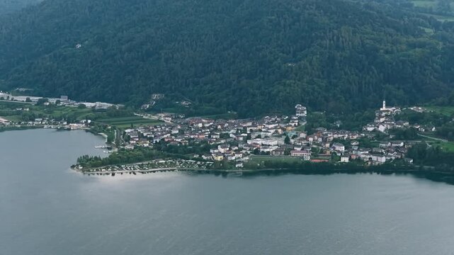Calceranica al Lago village stretches