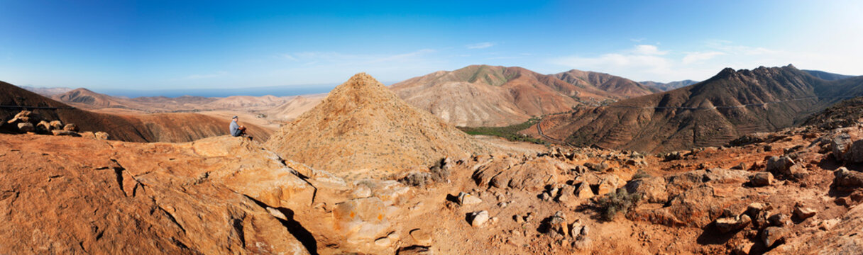 Spain, Canary Islands, Fuerteventura, Vega de Rio Palmas, pass top La Tablada