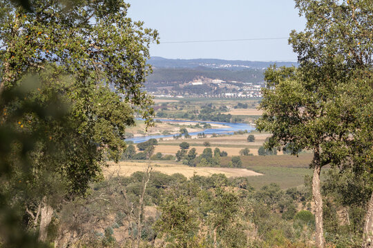 Z&ecirc;zere river winding through rural portuguese landscape