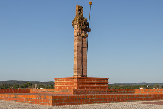 Almourol viewpoint sculpture on a sunny day