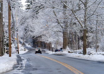 Obraz premium perspective view of road after snow