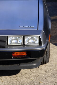 DeLorean DMC-12 Sechszylinder Coup&eacute; mit Fl&uuml;gelt&uuml;ren und Sportwagen Legende der Achtziger Jahre am 27.09.2026 beim Oldtimertreffen im Lenkwerk in Bielefeld in Ostwestfalen-Lippe