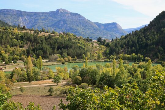 Plan d'eau du Pas des Ondes. Cornillon-sur-l'Oule - Baronnies - Dr&ocirc;me