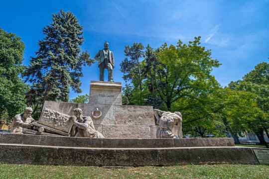 Szeged, Hungary &ndash; May 22, 2016: The statue of Lajos Tisza, located in Sz&eacute;chenyi Square (Sz&eacute;chenyi t&eacute;r). The work was created by the famous Hungarian sculptor J&aacute;nos Fadrusz and was unveiled in 1904.