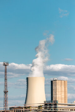 Industrial Vapor Tower