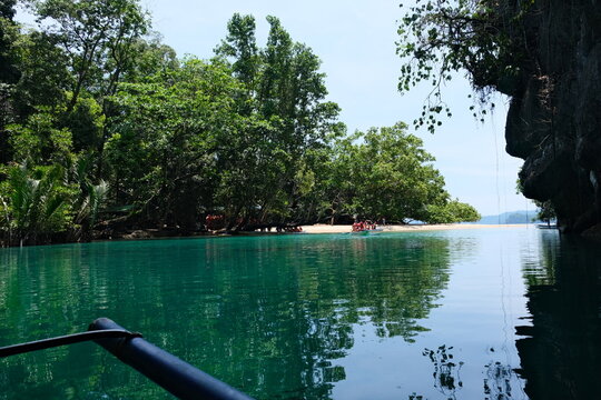 Boat tour inside Puerto Princesa Subterranean River cave New7Wonders of Nature Palawan Philippines