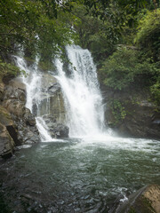 Cascadas y montañas en la comarca Panama © crist.cort