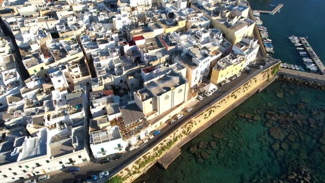 Gallipoli, Salento, Apulien, Italien &ndash; cinematic recording of the Church of the Holy Trinity and the Souls in Purgatory
