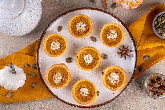 Sweet autumn baking, Mini pumpkin Tarts