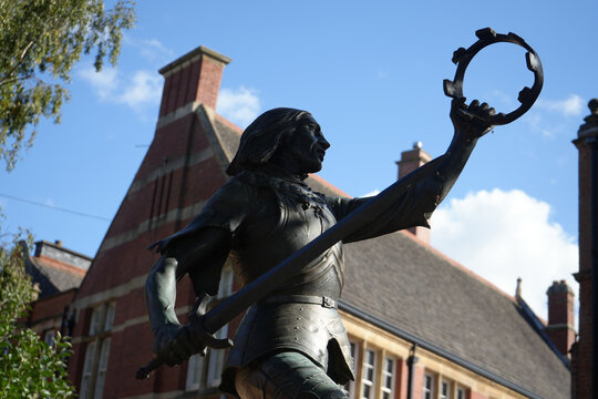 Bronze Statue of King Richard III Raising a Crown and Sword