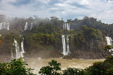 Panoramic view of the stunning Iguazu Falls surrounded by lush jungle in Foz do Iguacu, Brazil © Marco Olivetti