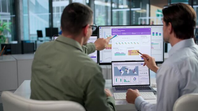 Corporate Treasurer Reviews Global Cash Flow