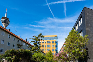 Düsseldorf, neu und alt © rick31