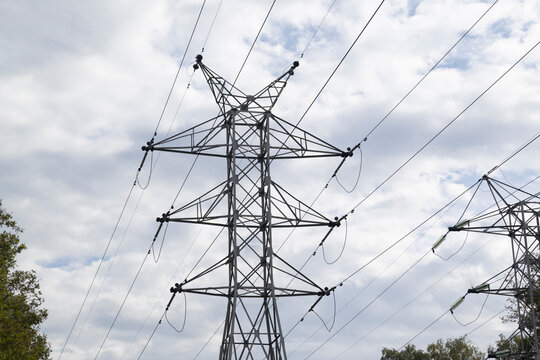 High‑voltage power lines. Damage to a high‑voltage line.