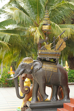 Traditional Thai Royal War Elephant Statue with Ornate Howdah