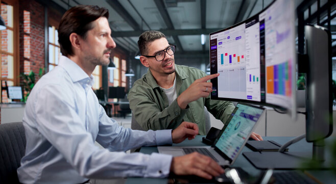 Procurement Manager Analyzes Supplier Data