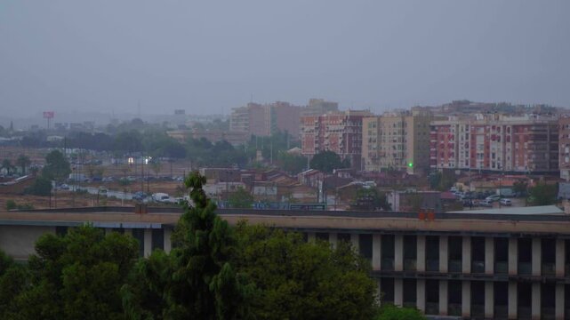 lluvia en la ciudad de ElX alicante espa&ntilde;a