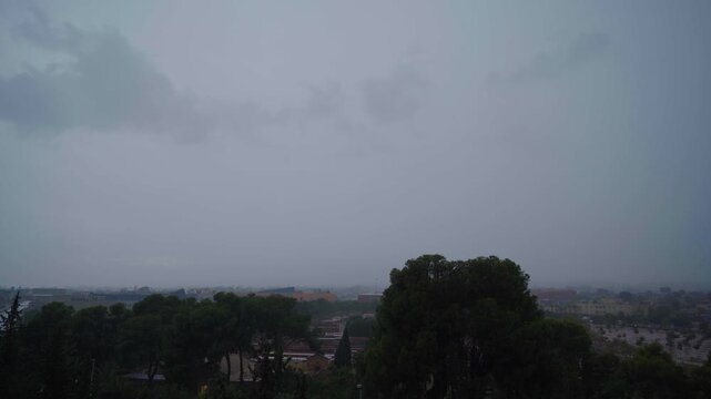 lluvia en la ciudad de ElX alicante espa&ntilde;a