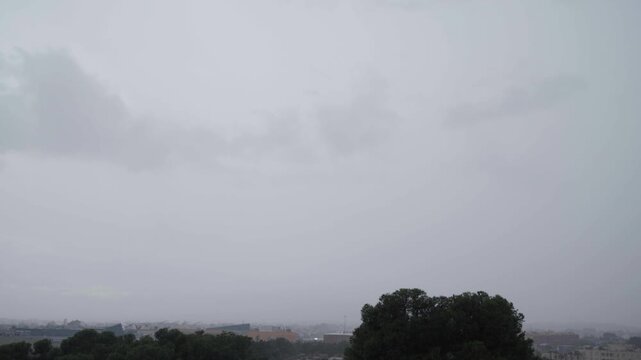 lluvia en la ciudad de ElX alicante espa&ntilde;a