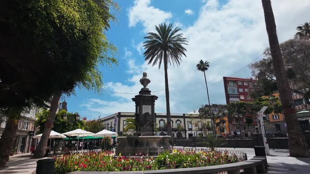 Slow motion view of the Cairasco Square fountain, Las Palmas, Gran Canaria