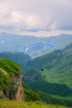 Paragliding in the Caucasus