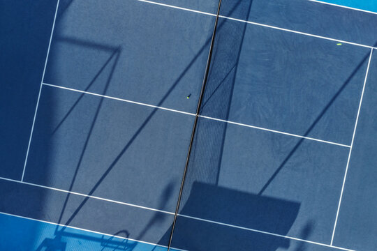 tenniscourt