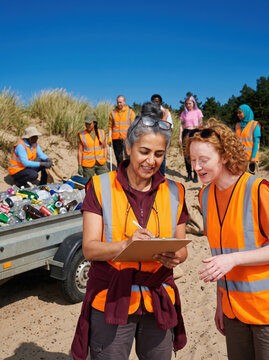 Volunteer team record beach cleanup waste collection