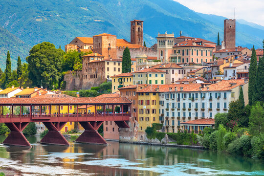 Ponte Vecchio or Ponte degli Alpini over the Brenta River in Bassano del Grappa, Veneto, Italy