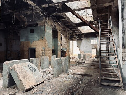 F&aacute;brica abandonada 