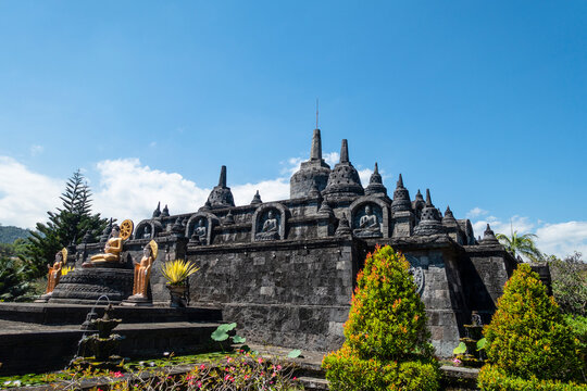 BALI Singaraja Brahmavihara-Arama