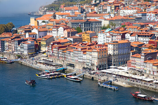 Ribeira district in Porto