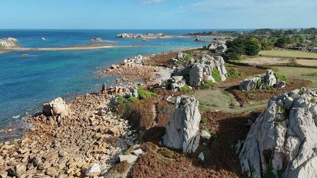 Magnifique paysage de la c&ocirc;te bretonne &agrave; Plougrescant
