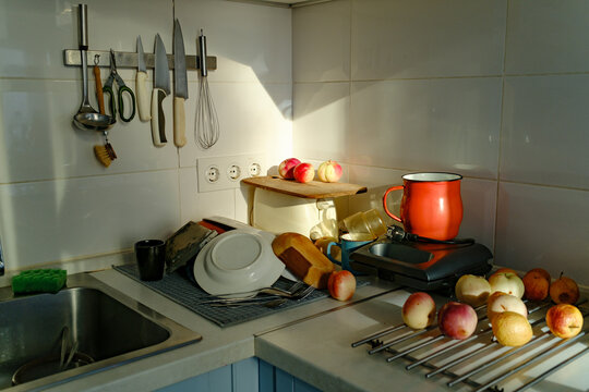 Kitchen counter with fresh apples and rustic details