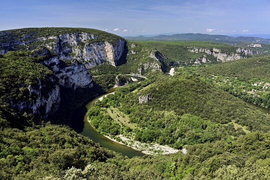 Ard&egrave;che River, Ard&egrave;che Gorge, Gorges de l'Ard&egrave;che, Vallon-Pont-d'Arc, Rh&ocirc;ne-Alpes, France