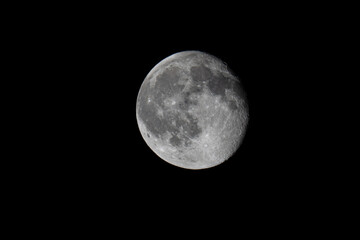 Mond © T. Linack