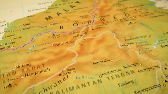 Borneo and Central Kalimantan &ndash; smooth physical map movement