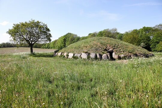 Gr&oslash;nh&oslash;j, a Neolithic passage grave over 5,000 years old located near Horsens, Denmark
