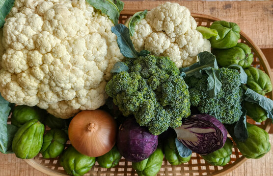 Fresh raw vegetables