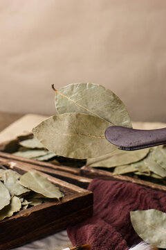 Xiangye, or bay leaf, is a spice used in traditional Chinese cooking.