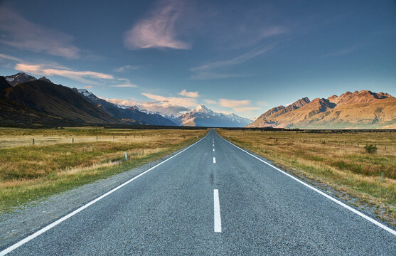 New Zealand, South Island, Mount Cook National Park, Tasman Valley Road