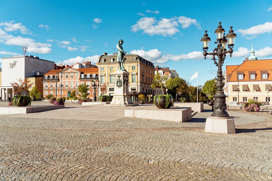 A statue stands in the historic Stortorget square of Karlskrona
