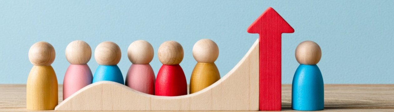 Wooden figures represent public inflation expectations with an upward trend graph showcasing growth and economic sentiment