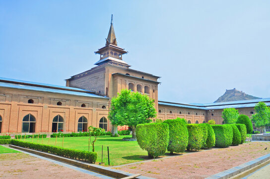 The Jamia Masjid of Srinagar in Kashmir, India