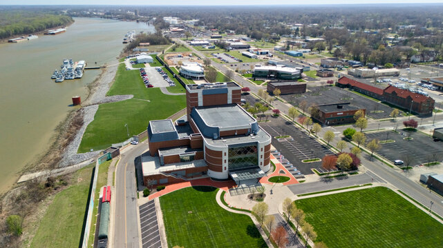 Aerial view of Paducah riverfront museum and Ohio River