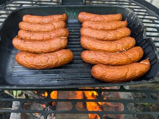 Gril, grilowane jedzenie, majówka, ogrody działkowe,  © Maciej G. Szling