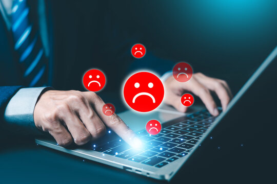 Negative customer feedback on a laptop represents poor satisfaction, bad reviews, service problems, complaints, online reputation, customer experience, and business quality concerns.