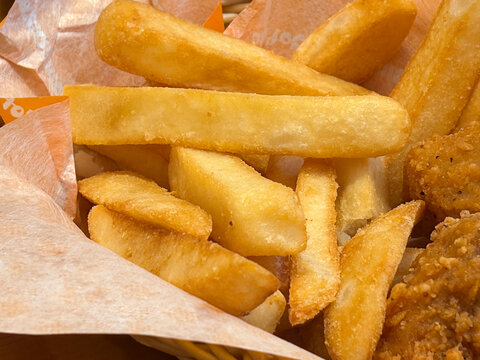 食べ応えのある太切りフライドポテト