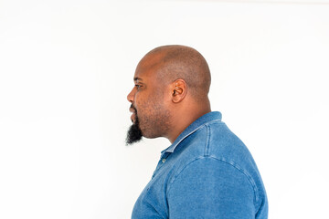 Profile portrait man blue shirt. © Rawpixel.com